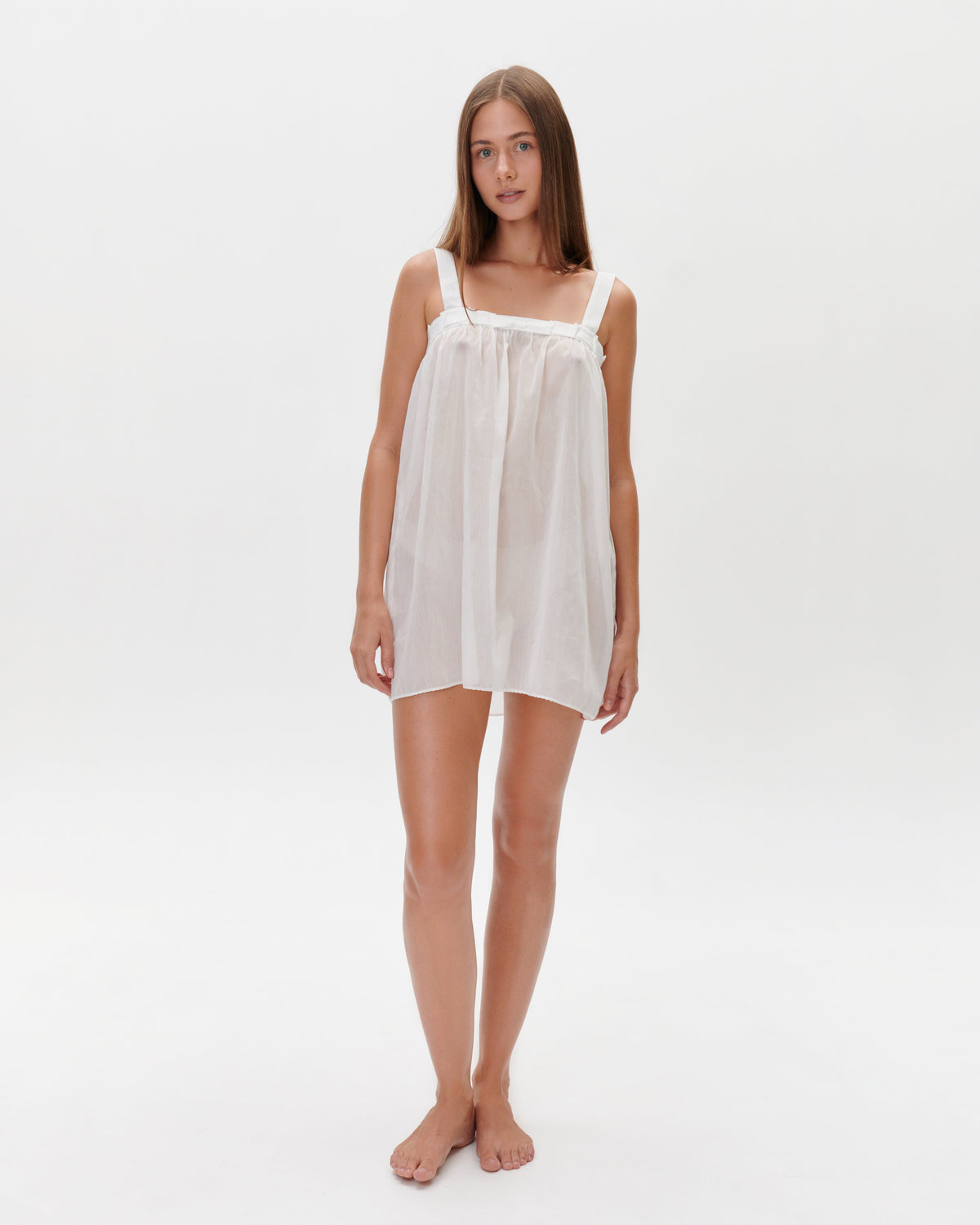 OLIVIA dress in white