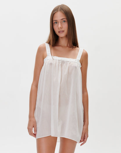 OLIVIA dress in white